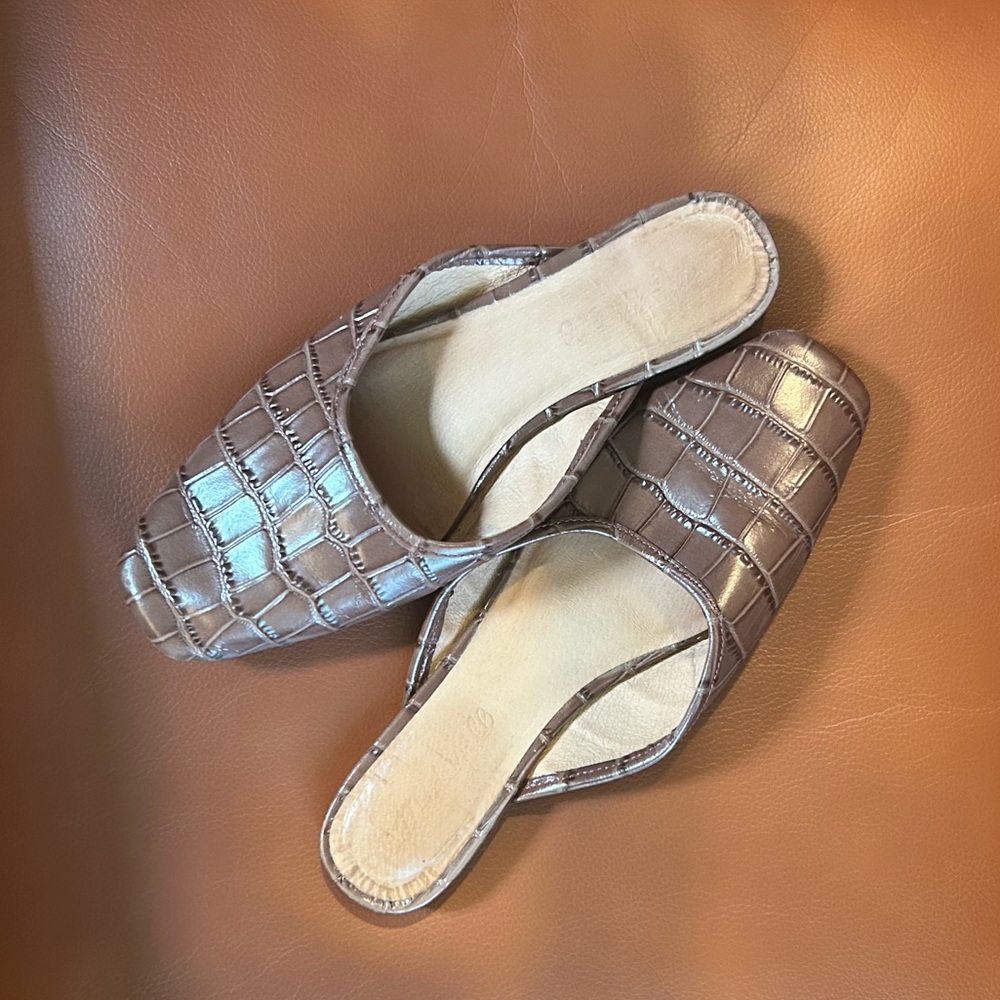 Madewell Brown Croc Embossed Mules